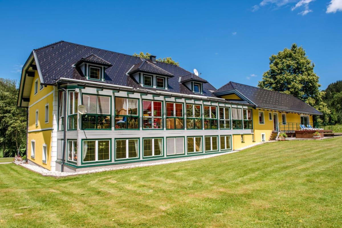 Huette Zum Verlieben Gurk Bagian luar foto